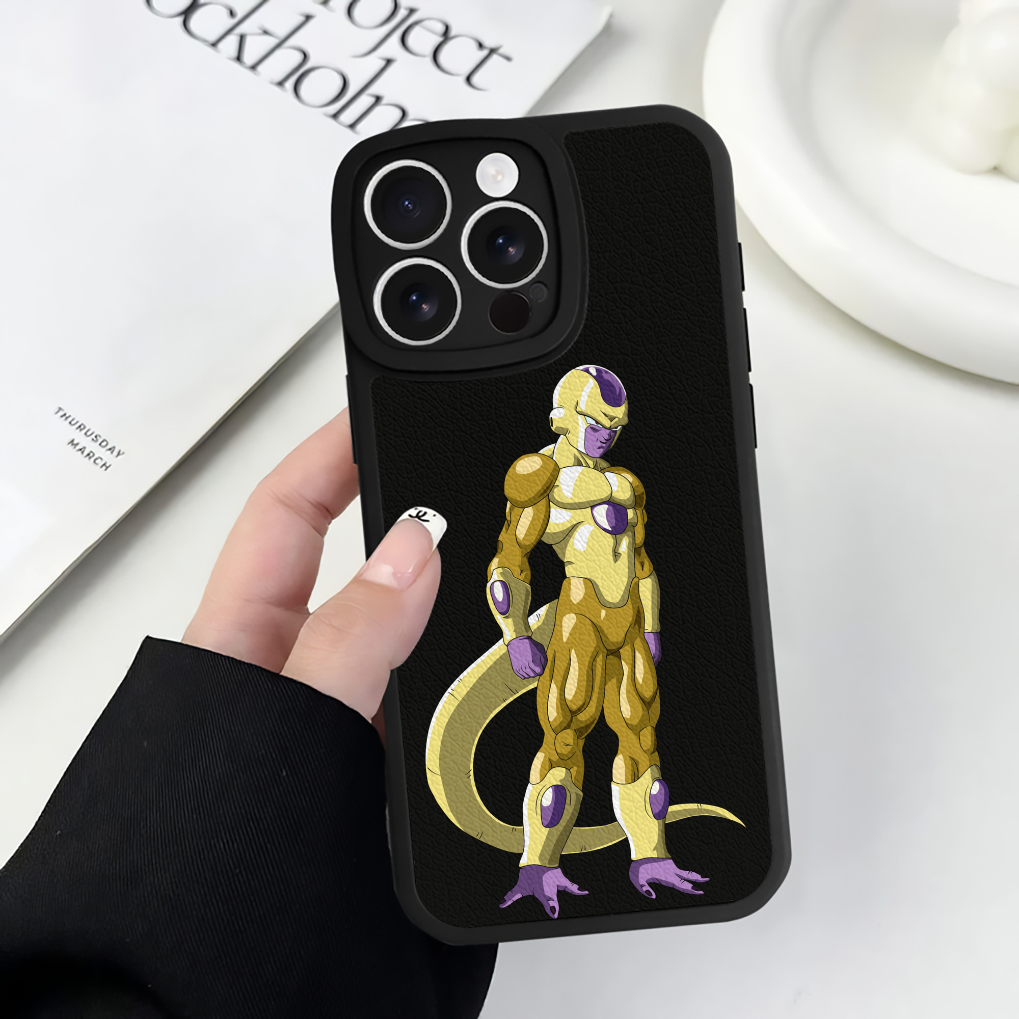 （画像用） ドラゴンボール フリーザ DRAGON BALL Frieza 【iPhone 16シリーズ対応】シリコンスマホケース（レザー調） 材質：シリコン